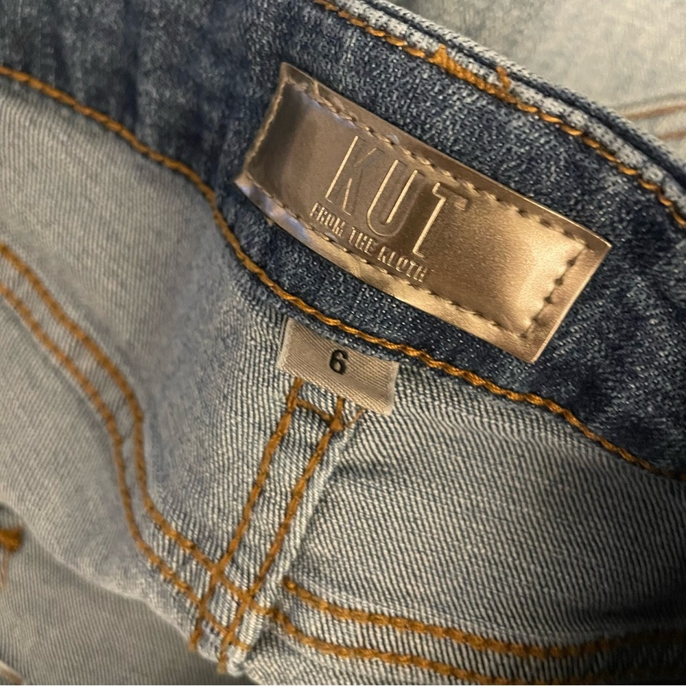 Kut from the Kloth Meg High Rise Button Fly Wide Leg Jeans Size 6